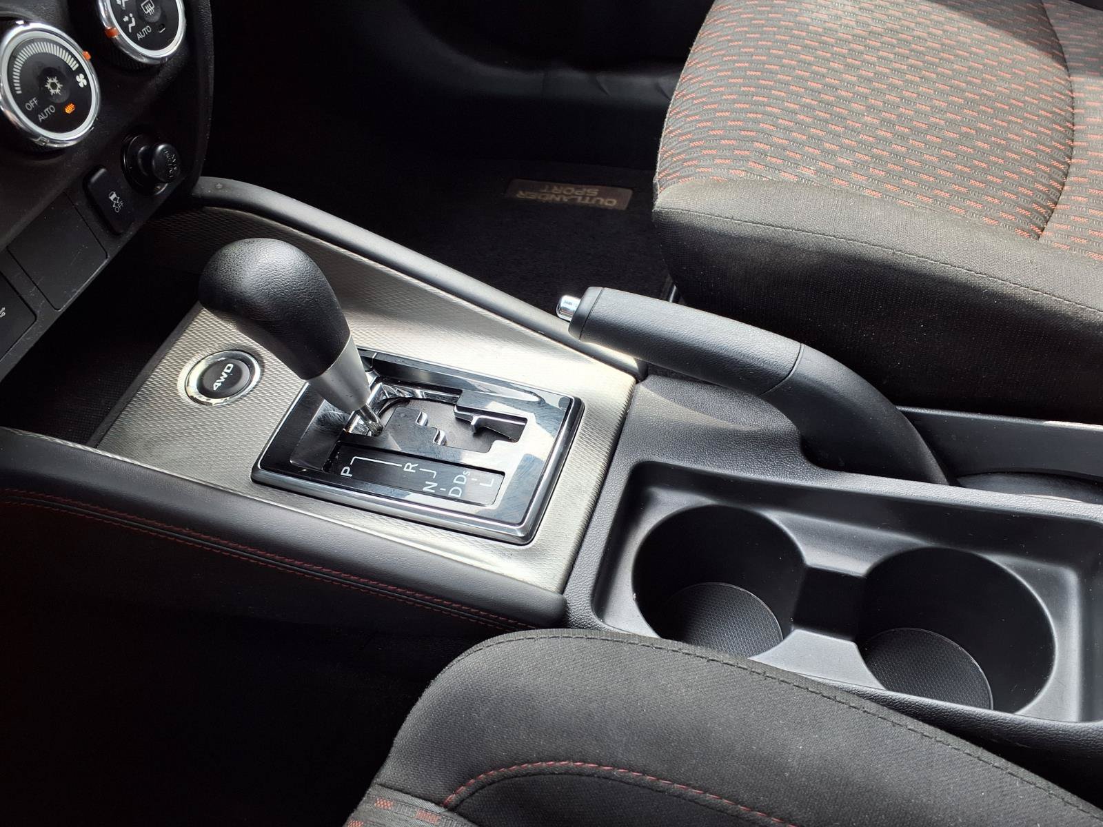 Used 2018 Mitsubishi Outlander Sport ES AWD/4WD image 9