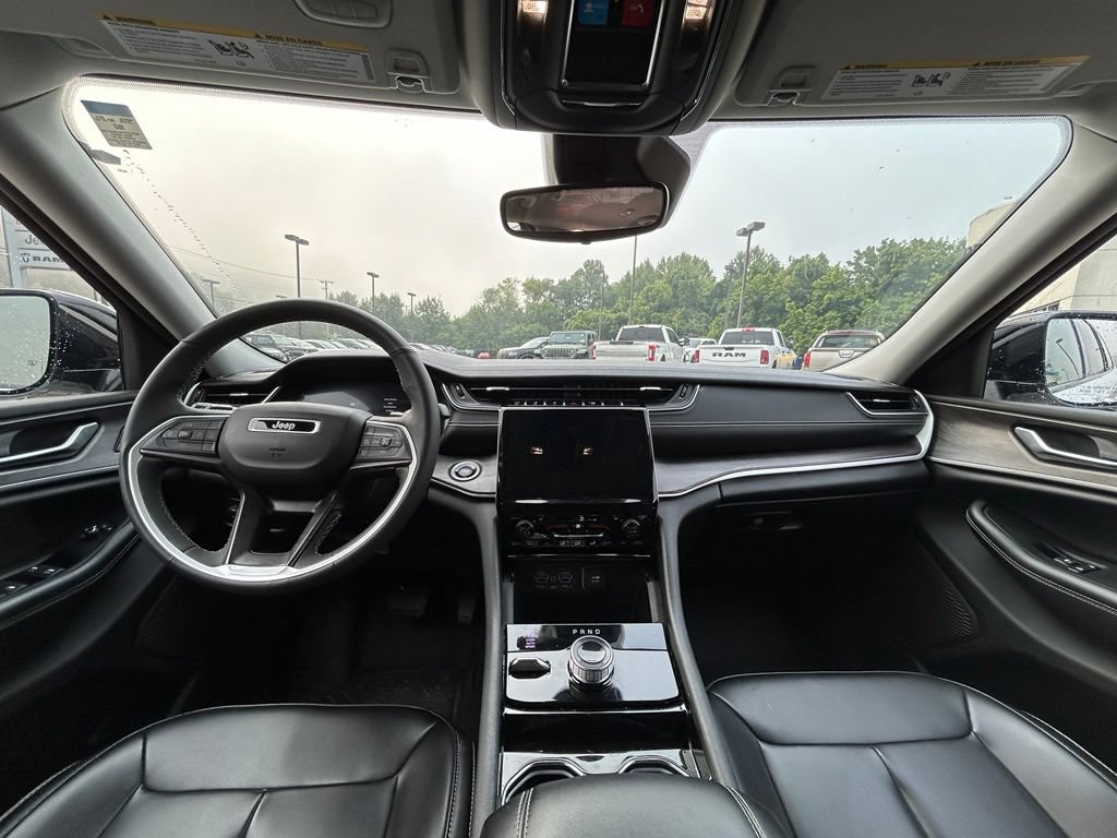 Certified 2023 Jeep Grand Cherokee L Limited AWD/4WD image 7