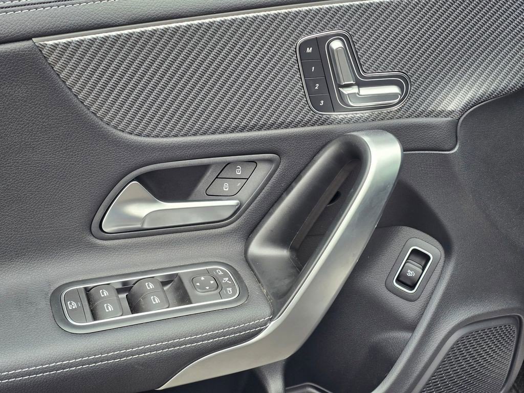 Used 2025 Mercedes-Benz CLA 250 4MATIC image 20