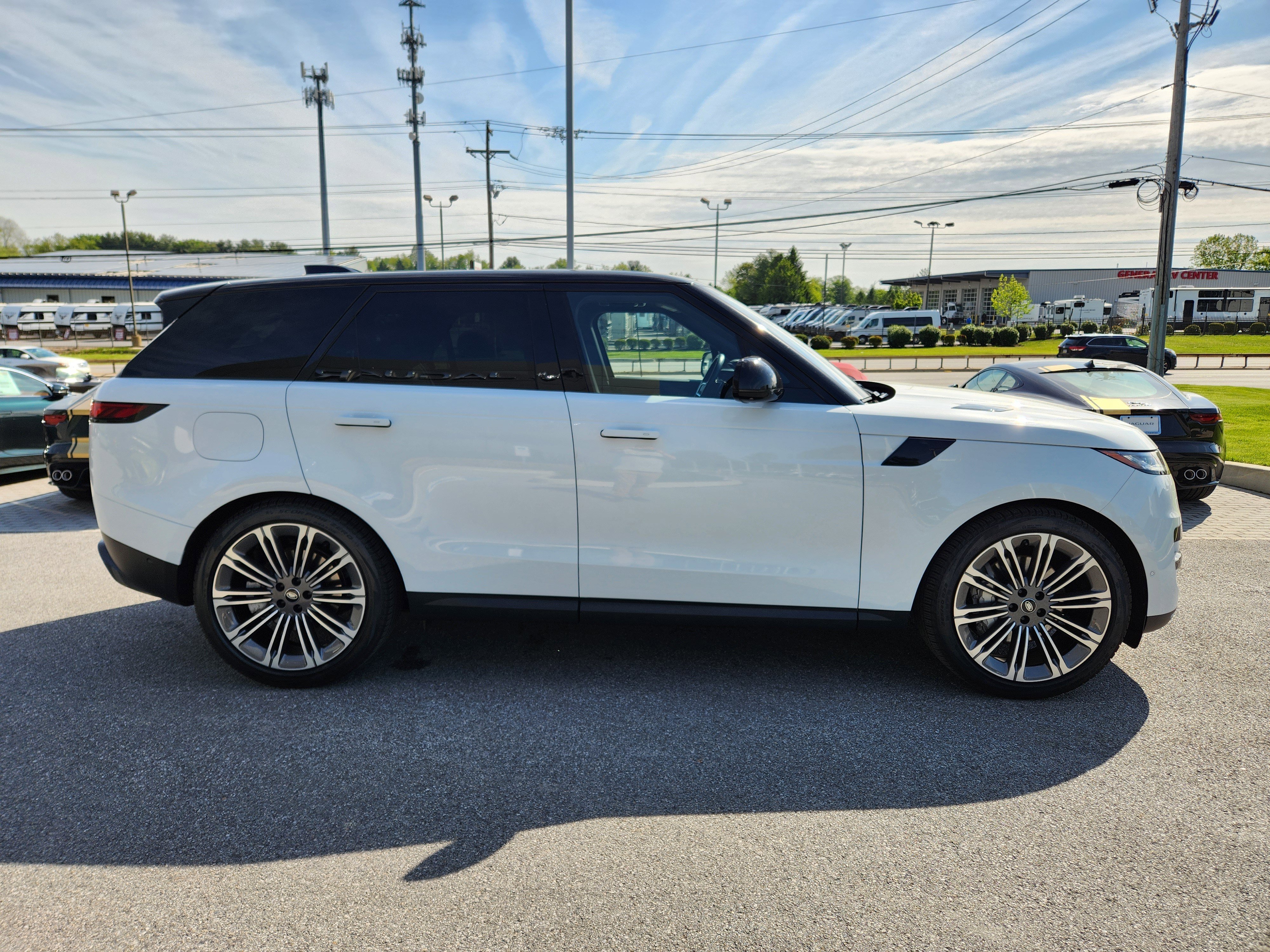 Certified 2023 Land Rover Range Rover Sport SE AWD/4WD image 6