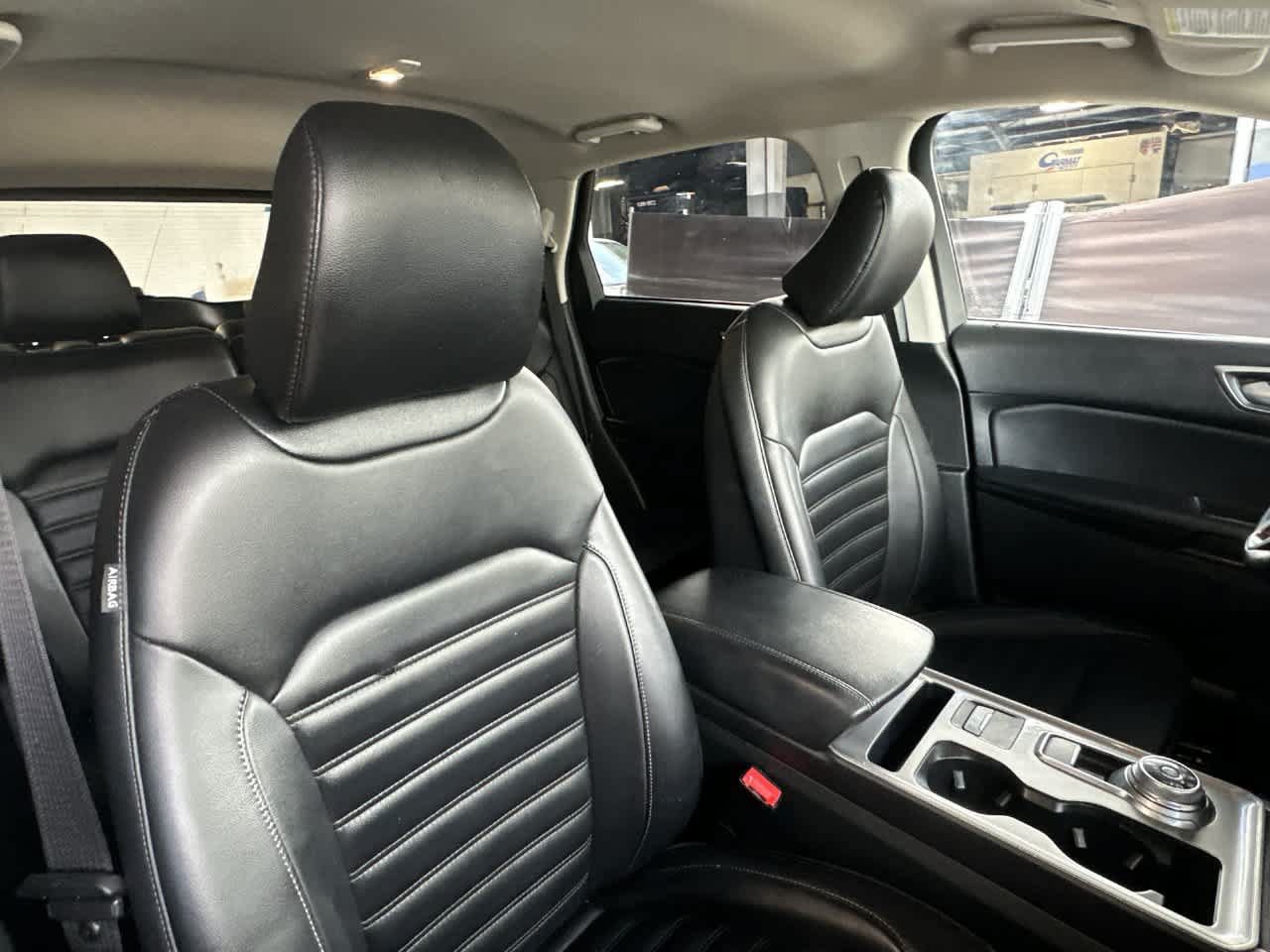 Used 2024 Ford Edge SEL AWD/4WD image 27