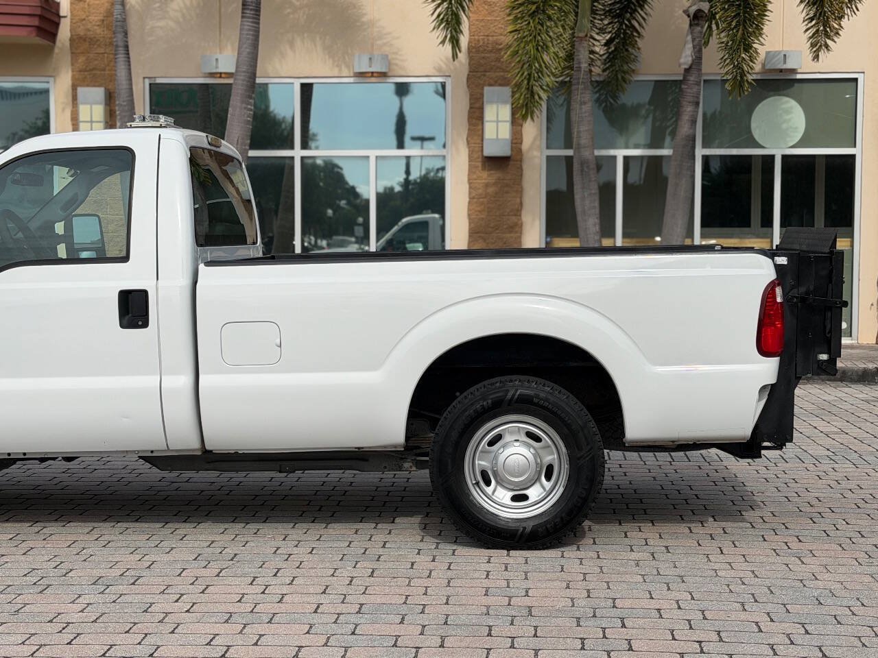 Used 2016 Ford F250 XL w/ Power Equipment Group RWD image 6