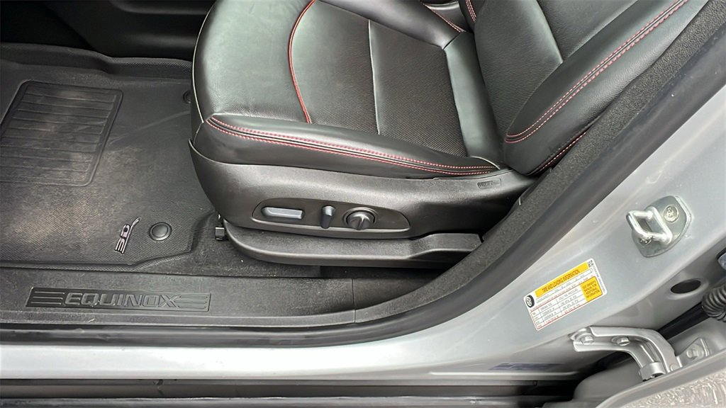 Used 2022 Chevrolet Equinox RS w/ RS Leather Package image 14