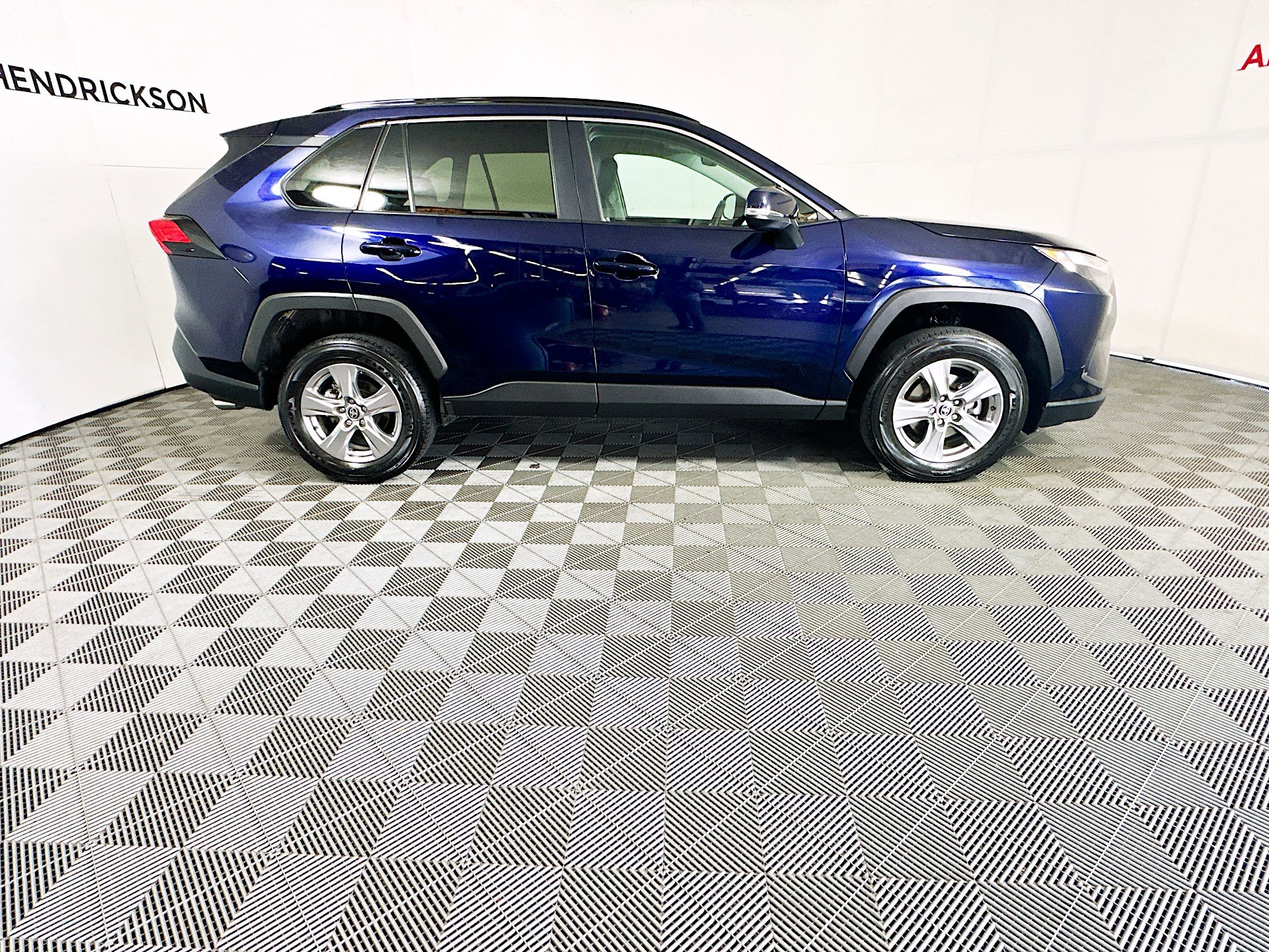 Used 2024 Toyota RAV4 XLE video 2