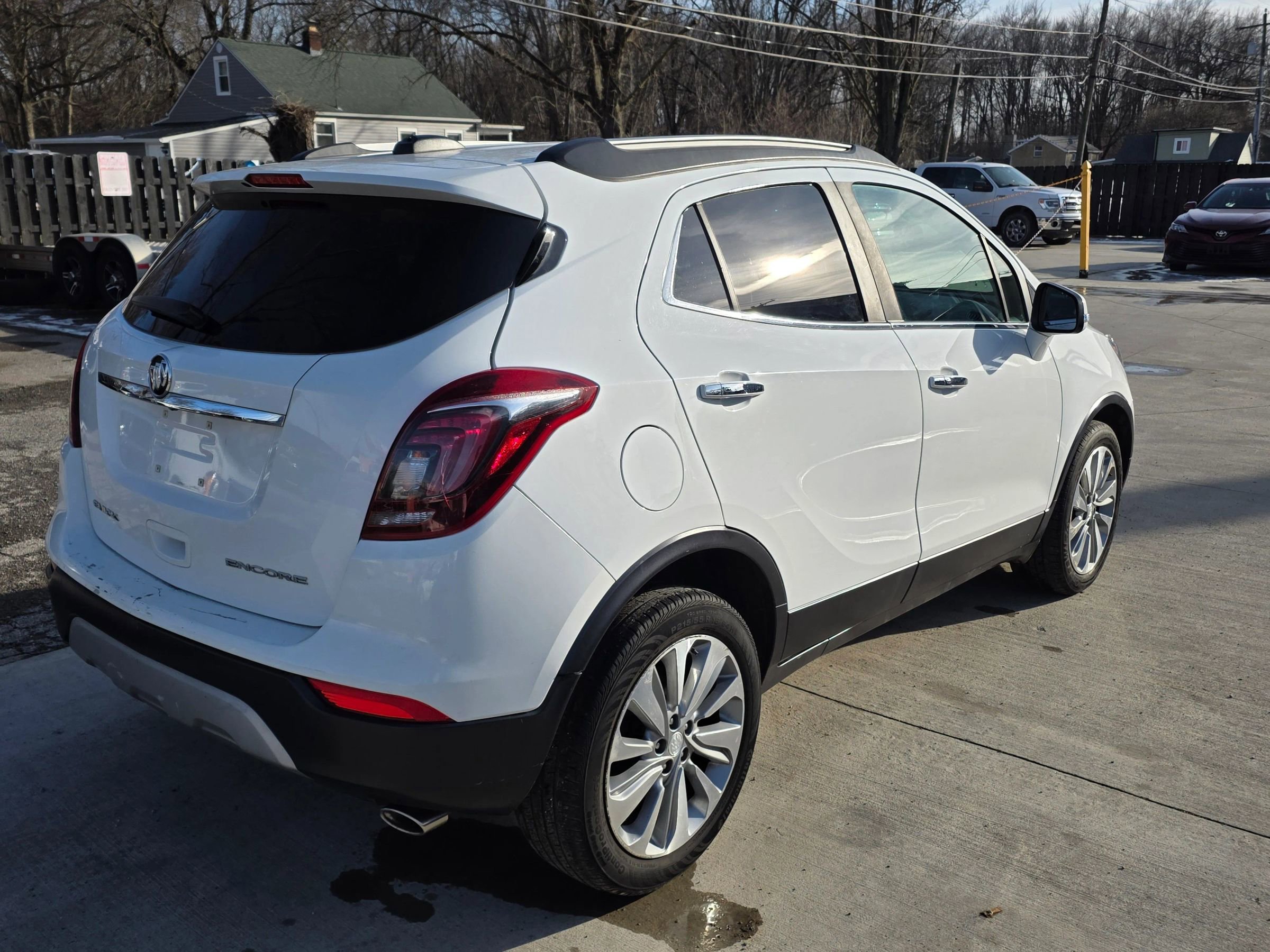 Used 2018 Buick Encore Preferred image 8