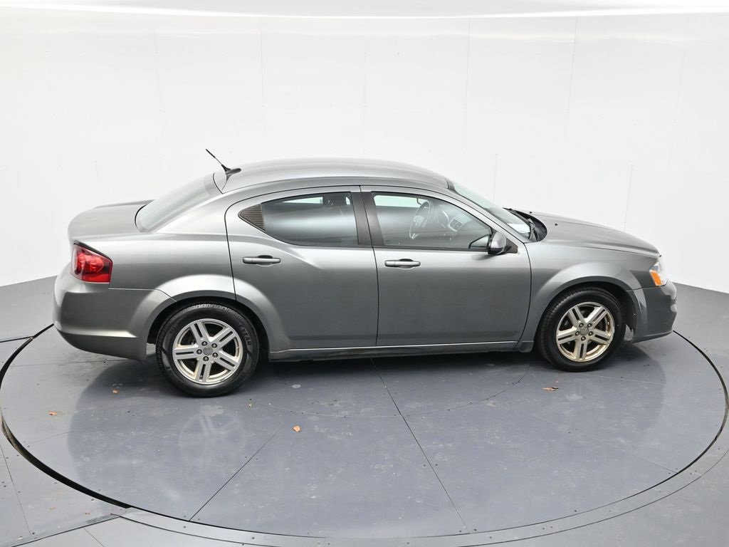 Used 2012 Dodge Avenger SXT image 36