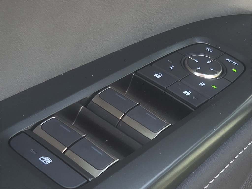 New 2026 Lexus RZ 350e 2WD image 17