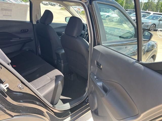 New 2025 Nissan Kicks Play S image 17