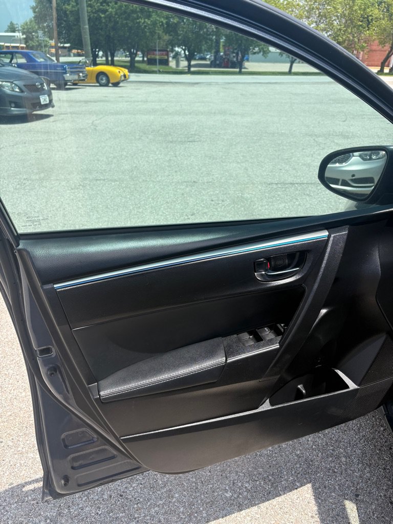 Used 2016 Toyota Corolla S FWD image 10