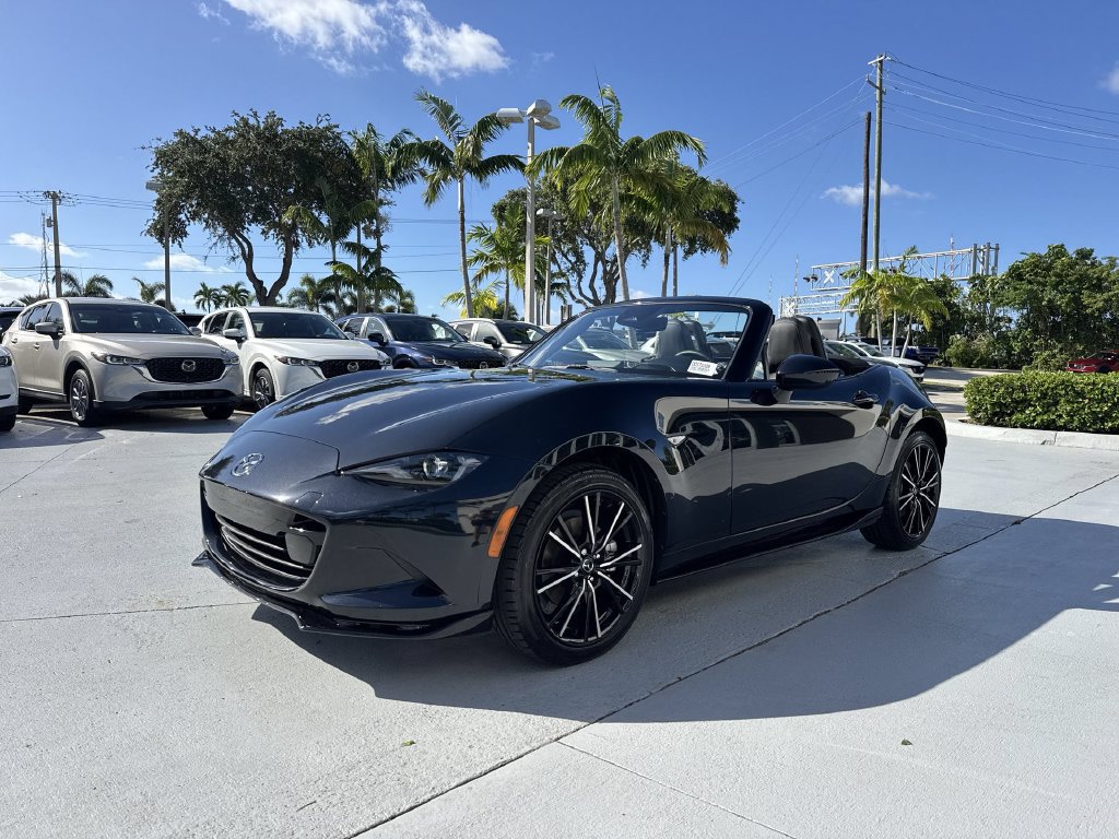 Used 2025 MAZDA MX-5 Miata Grand Touring w/ Appearance Package RWD image 28