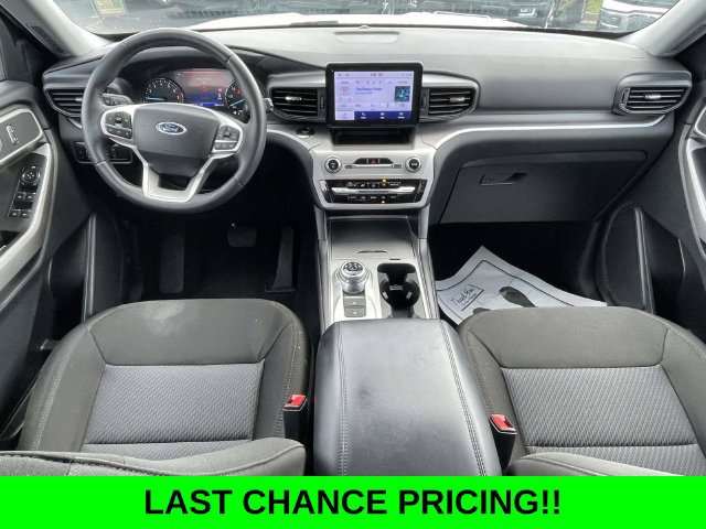 Certified 2024 Ford Explorer XLT RWD image 11