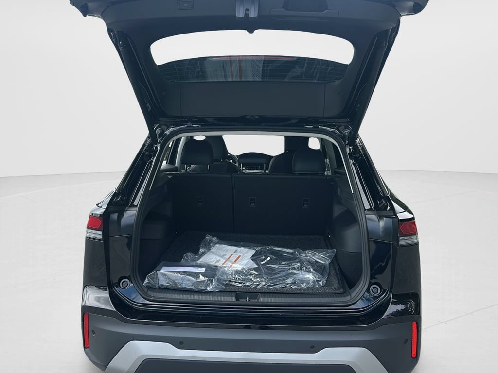 New 2026 Volkswagen Tiguan SE FWD image 9
