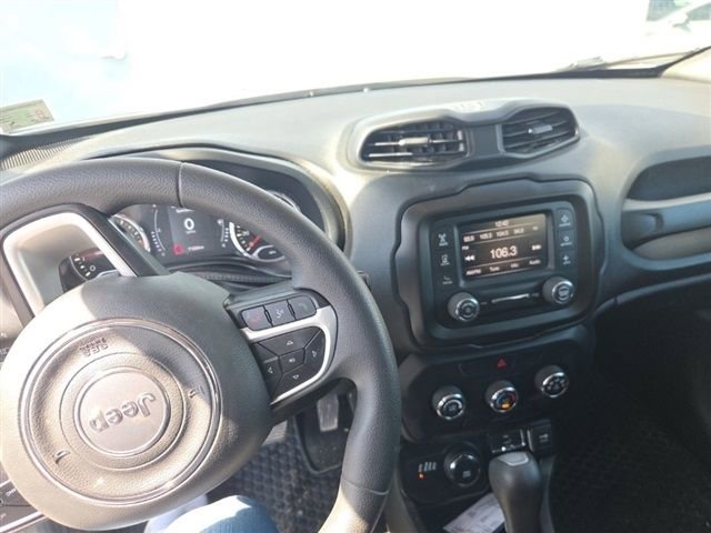 Used 2020 Jeep Renegade Sport image 12