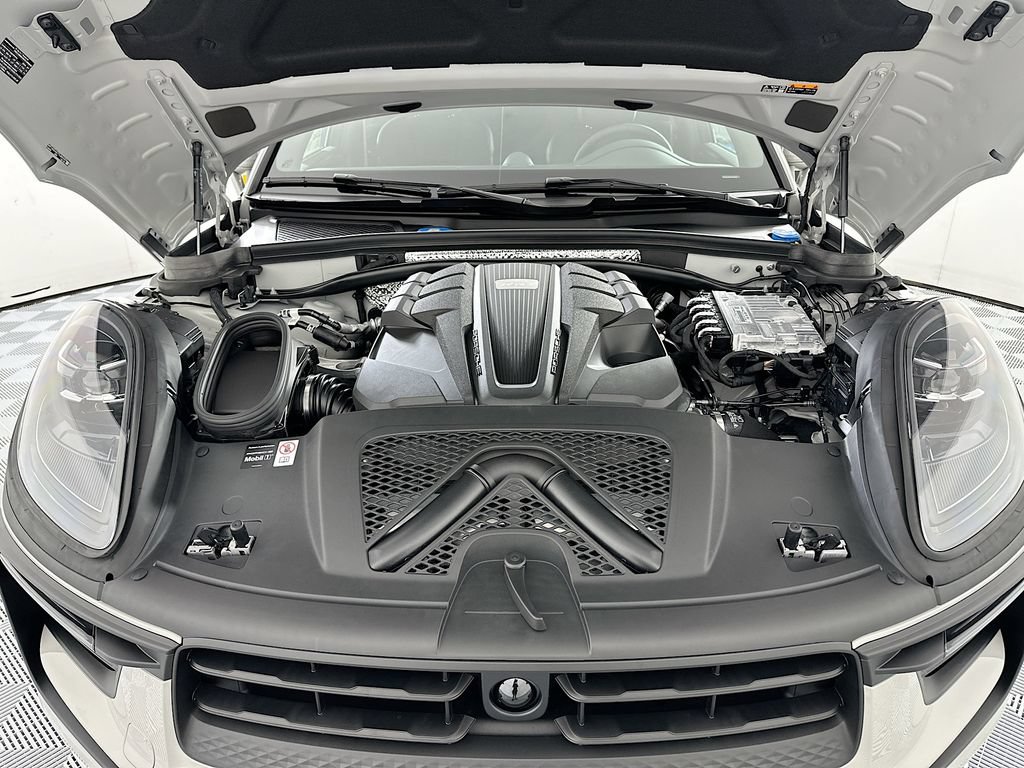 New 2026 Porsche Macan S AWD/4WD image 32