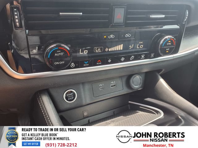 Used 2021 Nissan Rogue Platinum FWD image 29