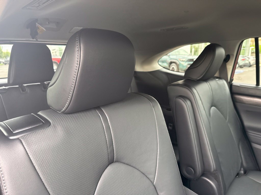 New 2026 Toyota Highlander Limited AWD/4WD image 18