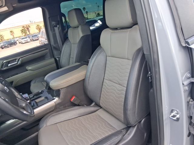 Used 2024 Chevrolet Silverado 1500 ZR2 w/ Technology Package AWD/4WD image 14