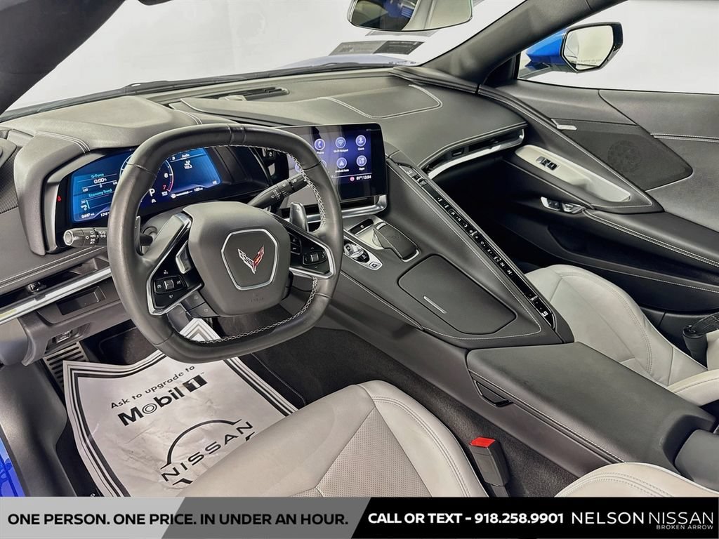 Used 2020 Chevrolet Corvette Stingray Coupe w/ 1LT RWD image 21