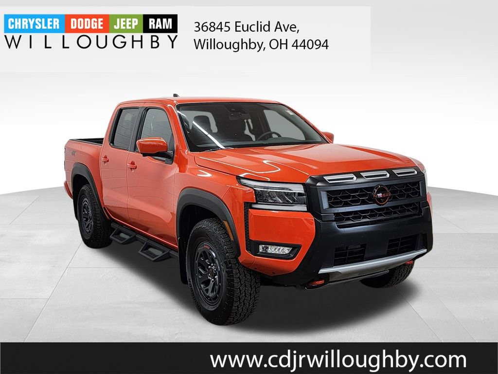 Used 2025 Nissan Frontier PRO-4X w/ Pro Convenience Package image 3