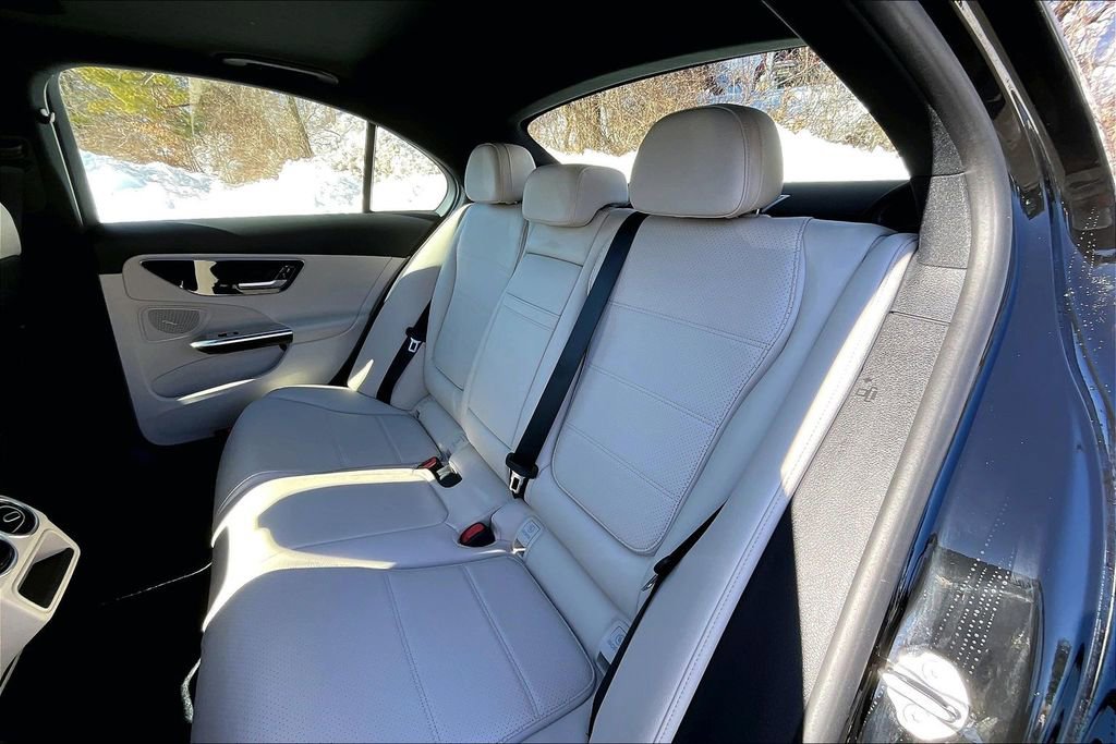 Certified 2022 Mercedes-Benz C 300 4MATIC Sedan image 28