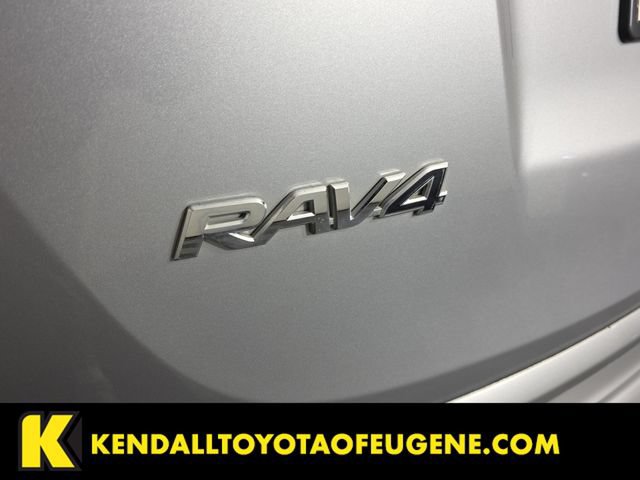 Used 2017 Toyota RAV4 XLE w/ Convenience Package AWD/4WD image 11