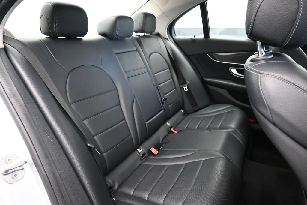 Used 2018 Mercedes-Benz C 300 4MATIC Sedan image 23