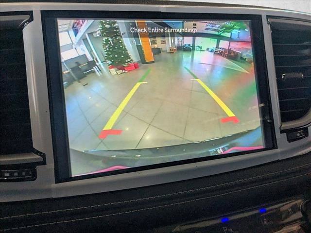 New 2026 Chrysler Pacifica Select w/ S Appearance Package FWD image 13