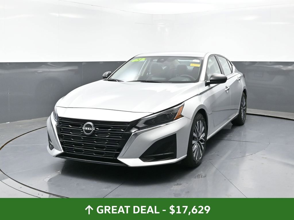 Used 2024 Nissan Altima 2.5 SV image 8