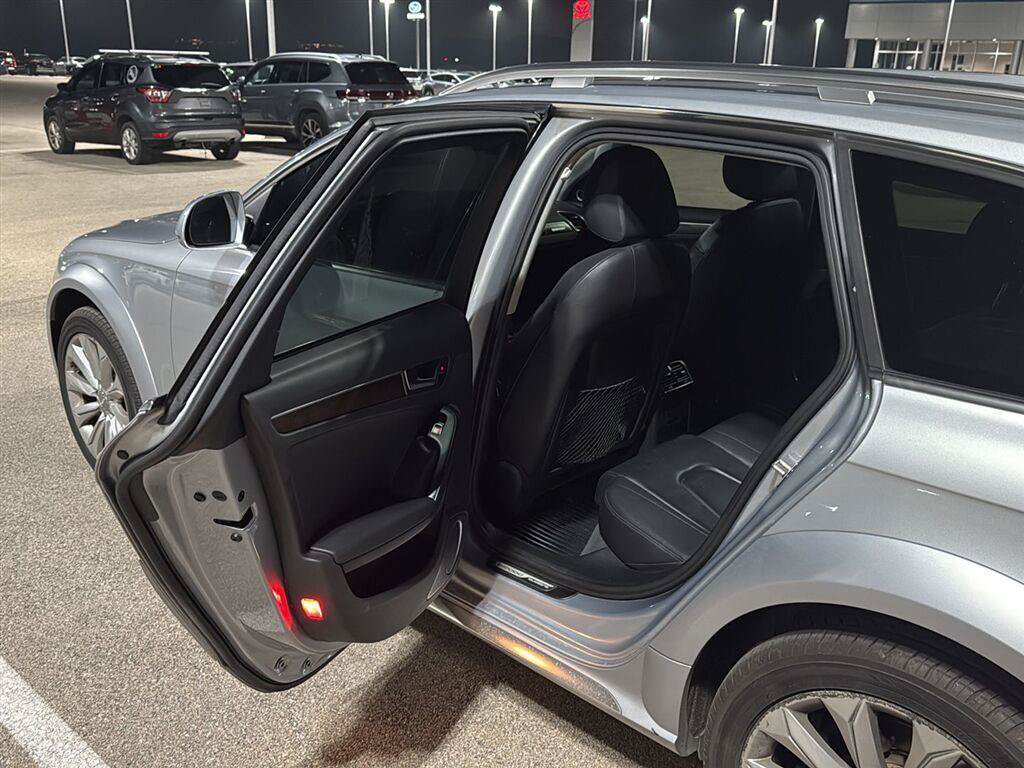 Used 2016 Audi A4 Premium Plus w/ Technology Package AWD/4WD image 11