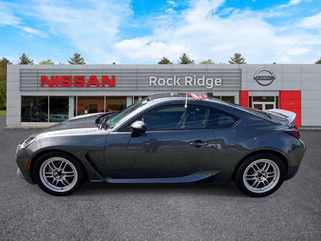 Used 2022 Toyota GR86 Premium w/ ALL Weather Mat Package (TMS) RWD image 7