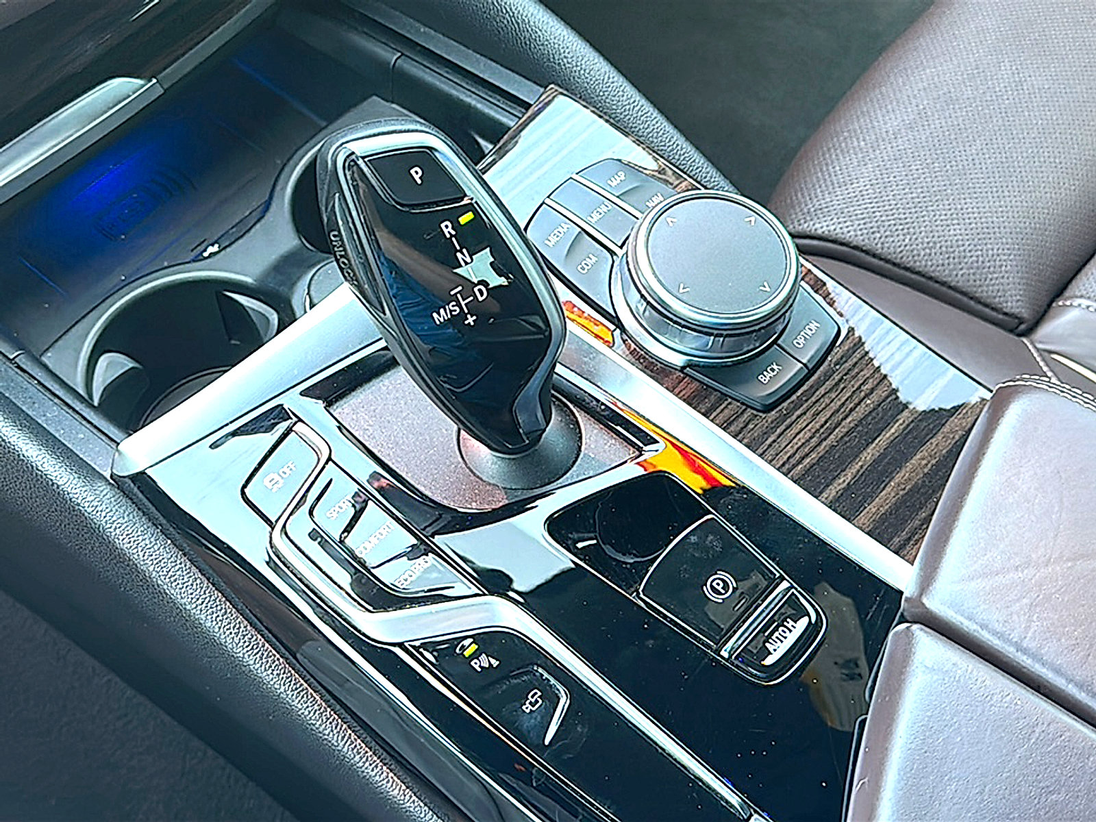Used 2021 BMW 540i w/ Premium Package RWD image 36