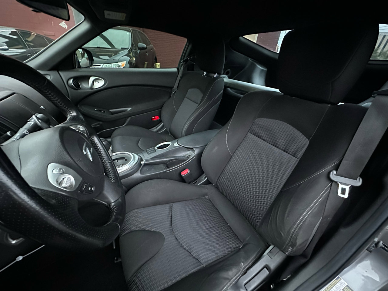 Used 2015 Nissan 370Z Coupe image 26