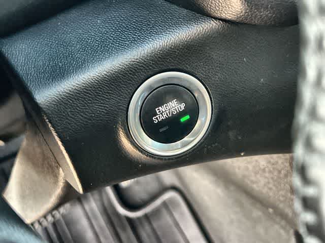 Used 2020 GMC Terrain SLE w/ Driver Convenience Package FWD image 28