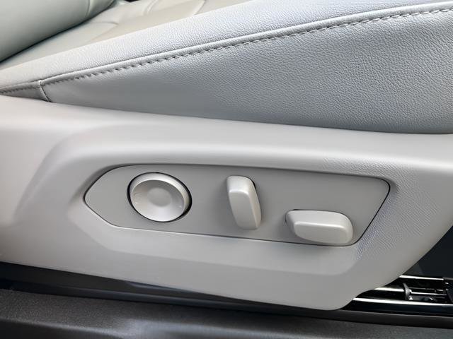 New 2026 GMC Sierra 2500 SLT w/ Max Trailering Package image 36