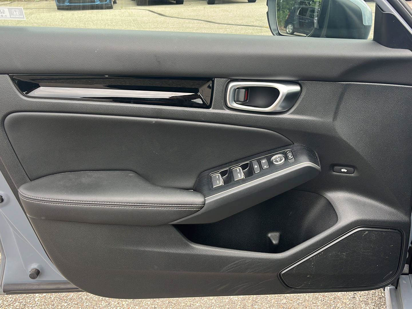 Certified 2024 Honda Civic Touring image 5