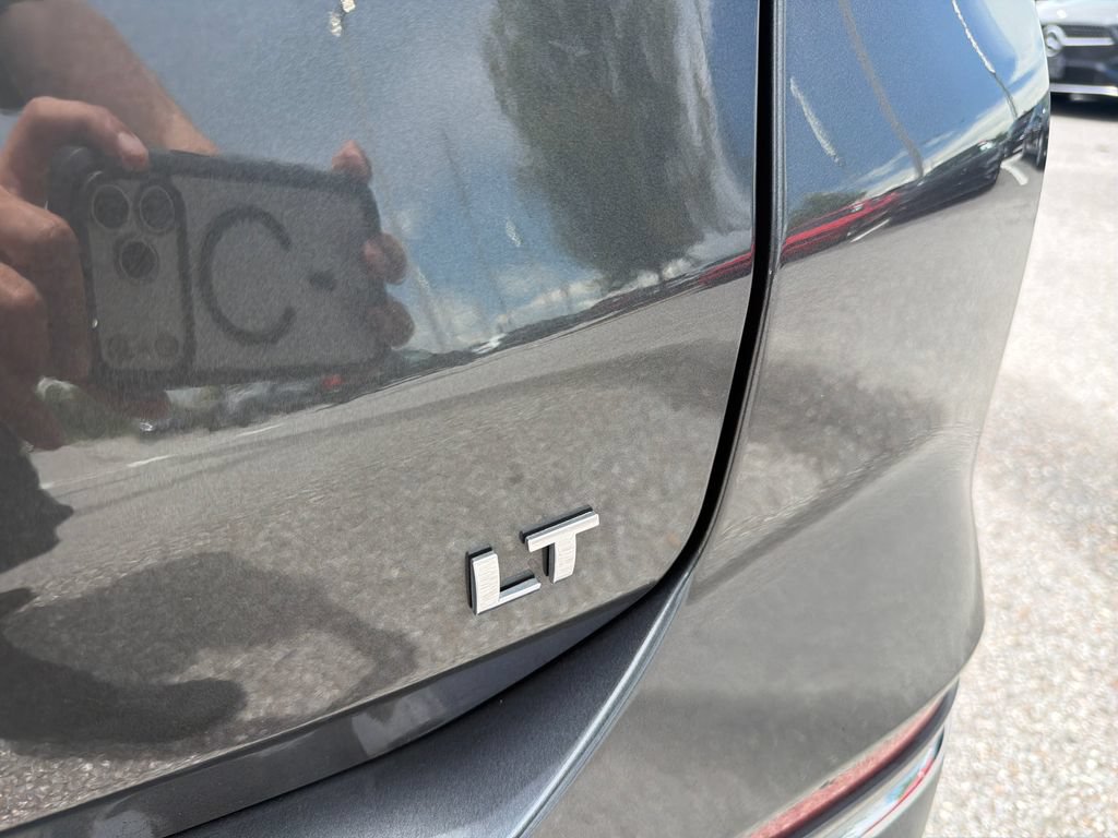 Used 2021 Chevrolet Equinox LT FWD image 12