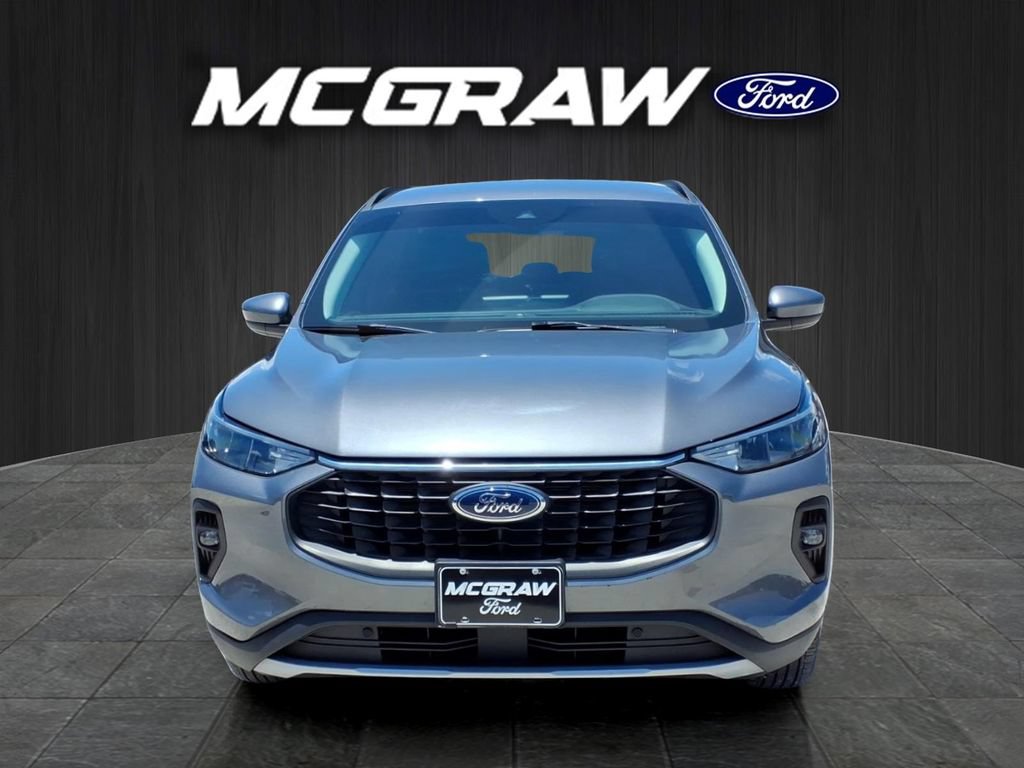 Used 2024 Ford Escape SE FWD image 2