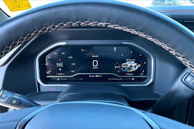 Used 2025 GMC Sierra 3500 AT4 w/ AT4 Premium Plus Package image 14