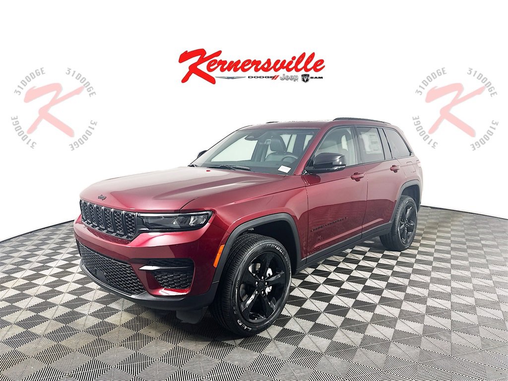 New 2025 Jeep Grand Cherokee Altitude image 3