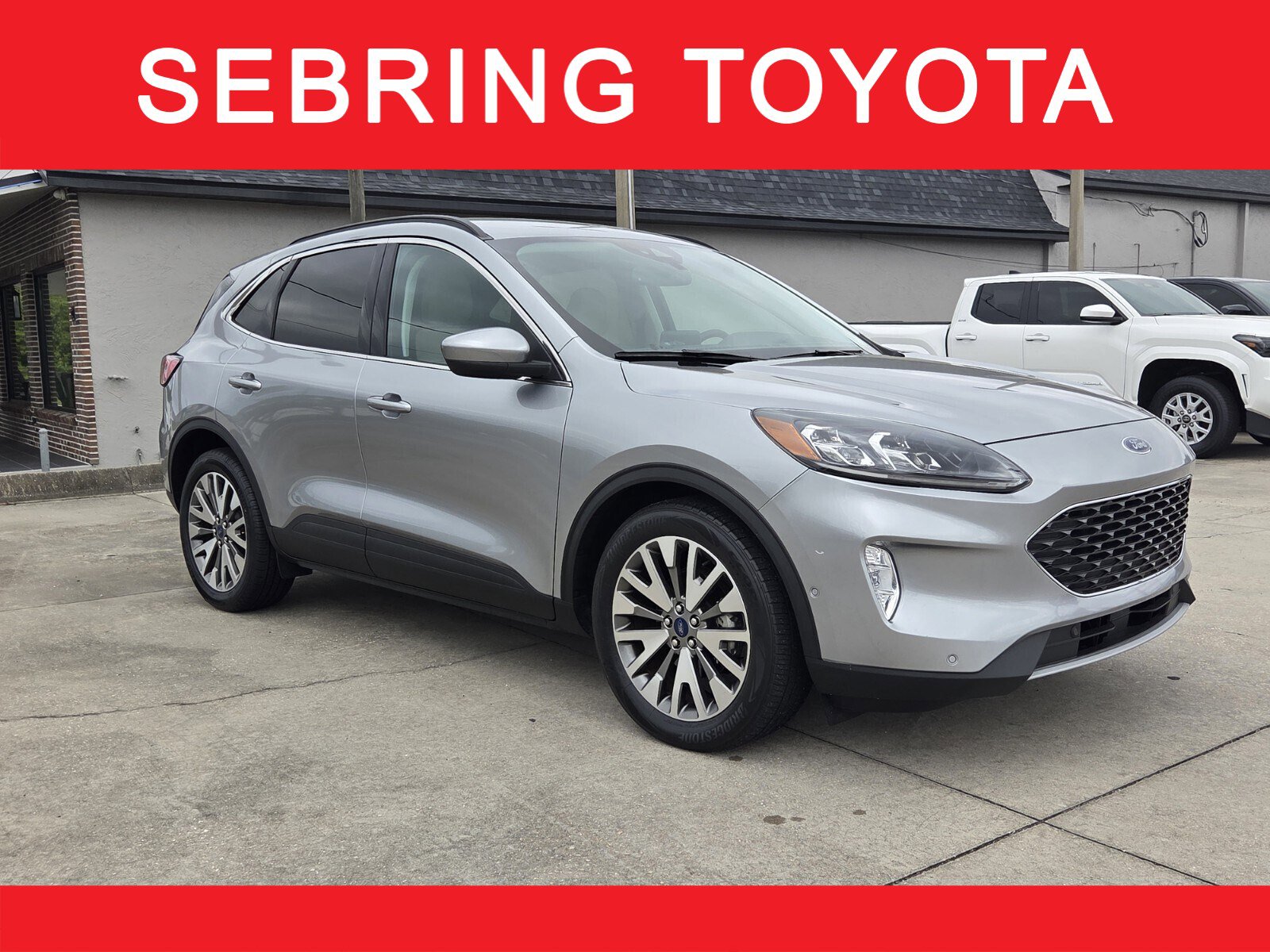 Used 2021 Ford Escape Titanium video 1