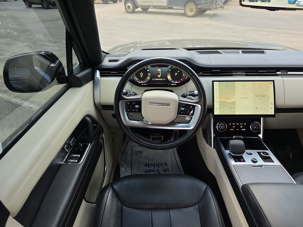 Used 2022 Land Rover Range Rover SE AWD/4WD image 14
