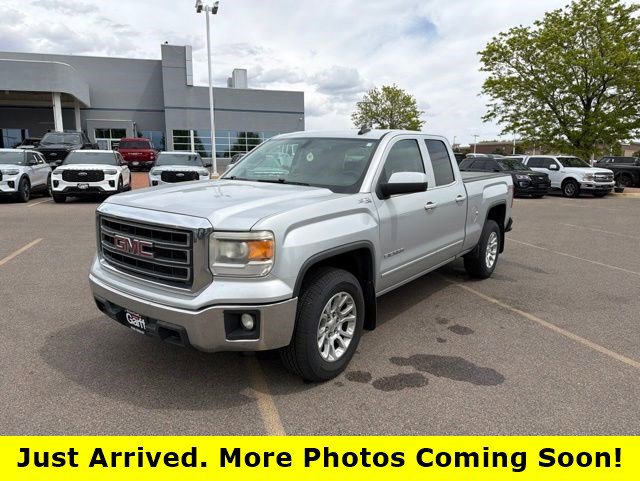 Used 2015 GMC Sierra 1500 SLE w/ SLE Value Package AWD/4WD image 1
