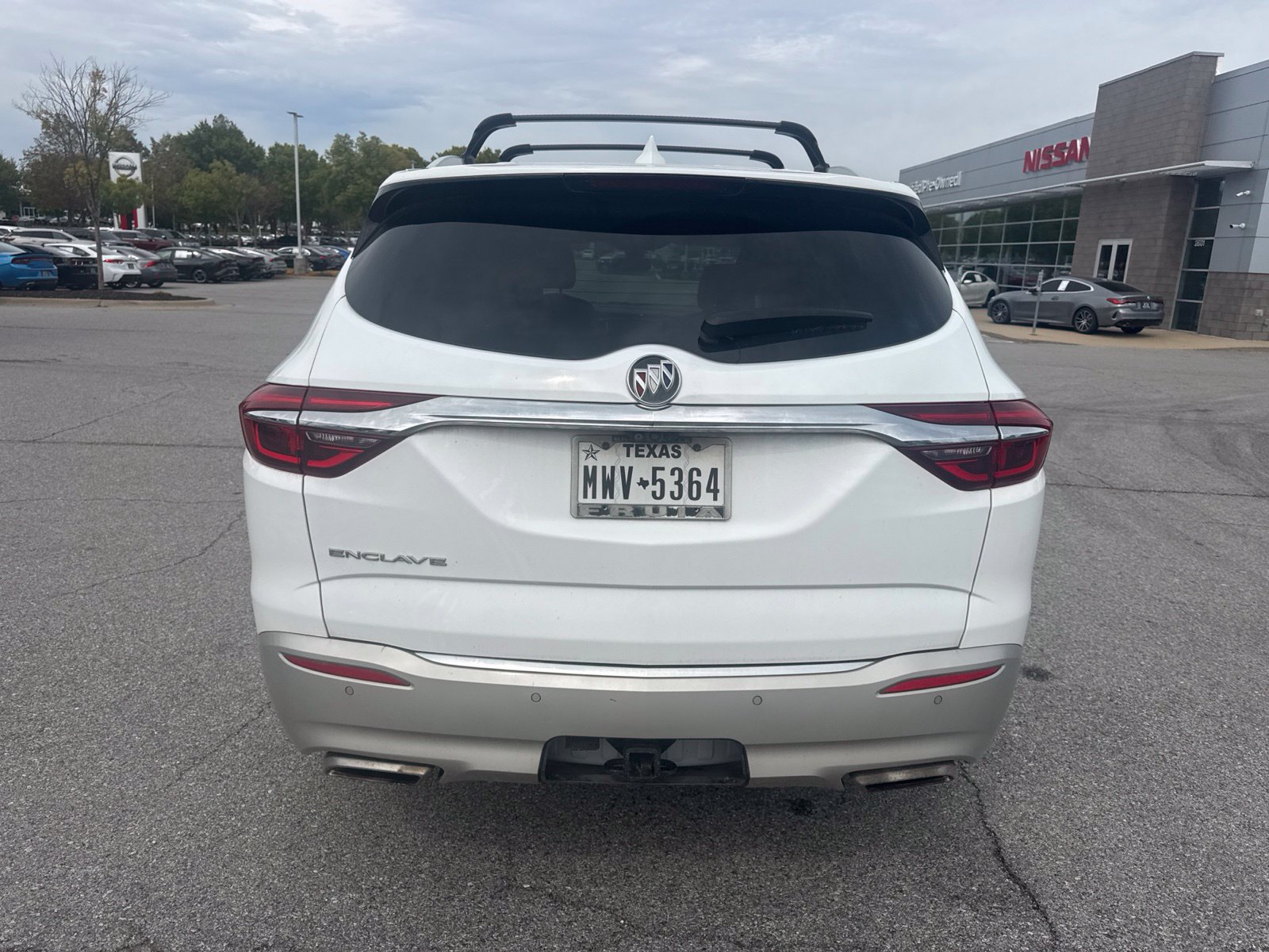 Used 2020 Buick Enclave Essence w/ Sound and Sites Package FWD image 6