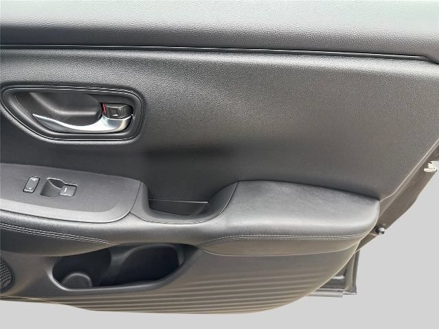 Used 2023 Honda HR-V LX image 19