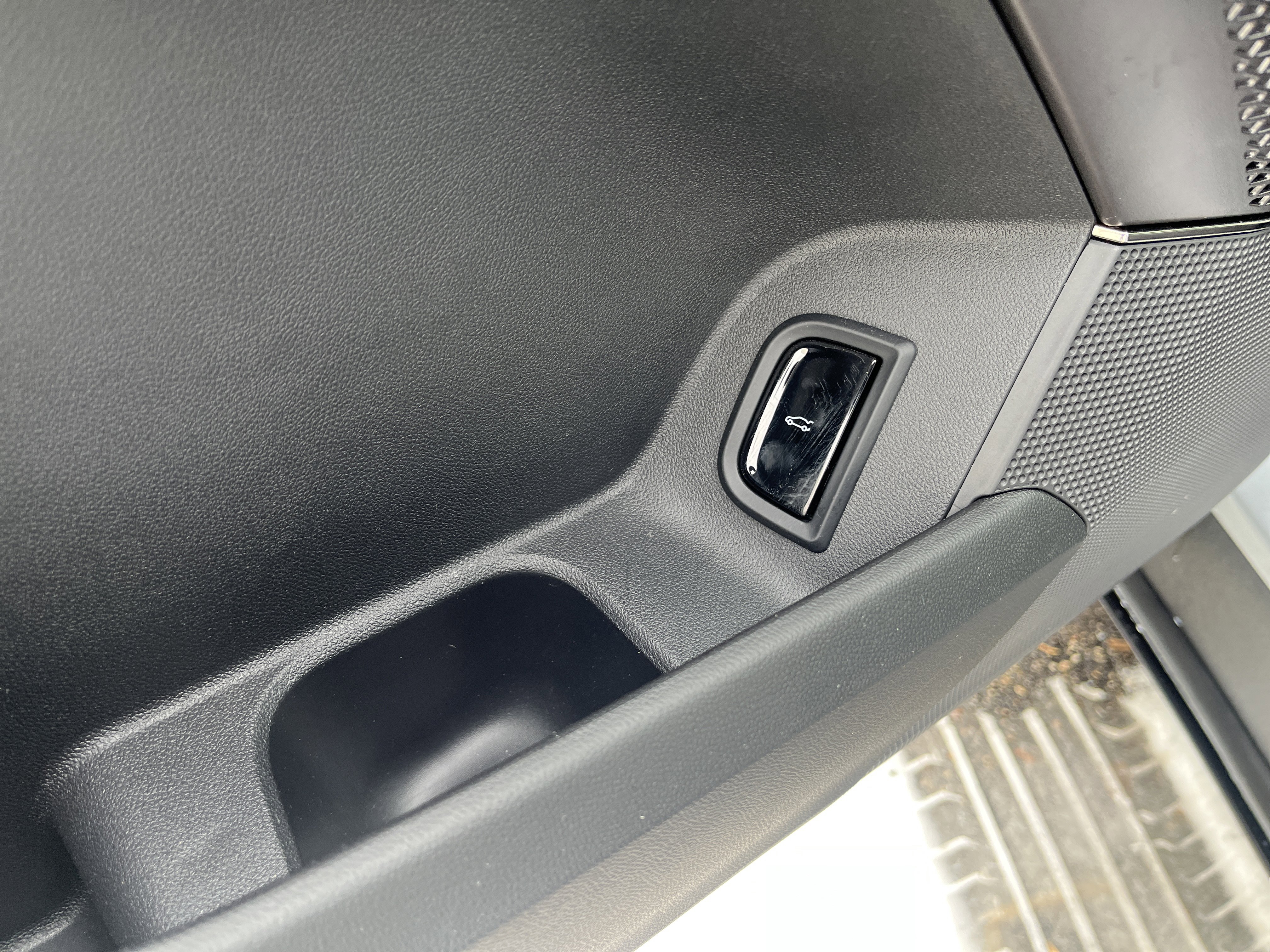 Used 2024 Cadillac Lyriq Tech w/ LPO, Floor Liner Package image 10