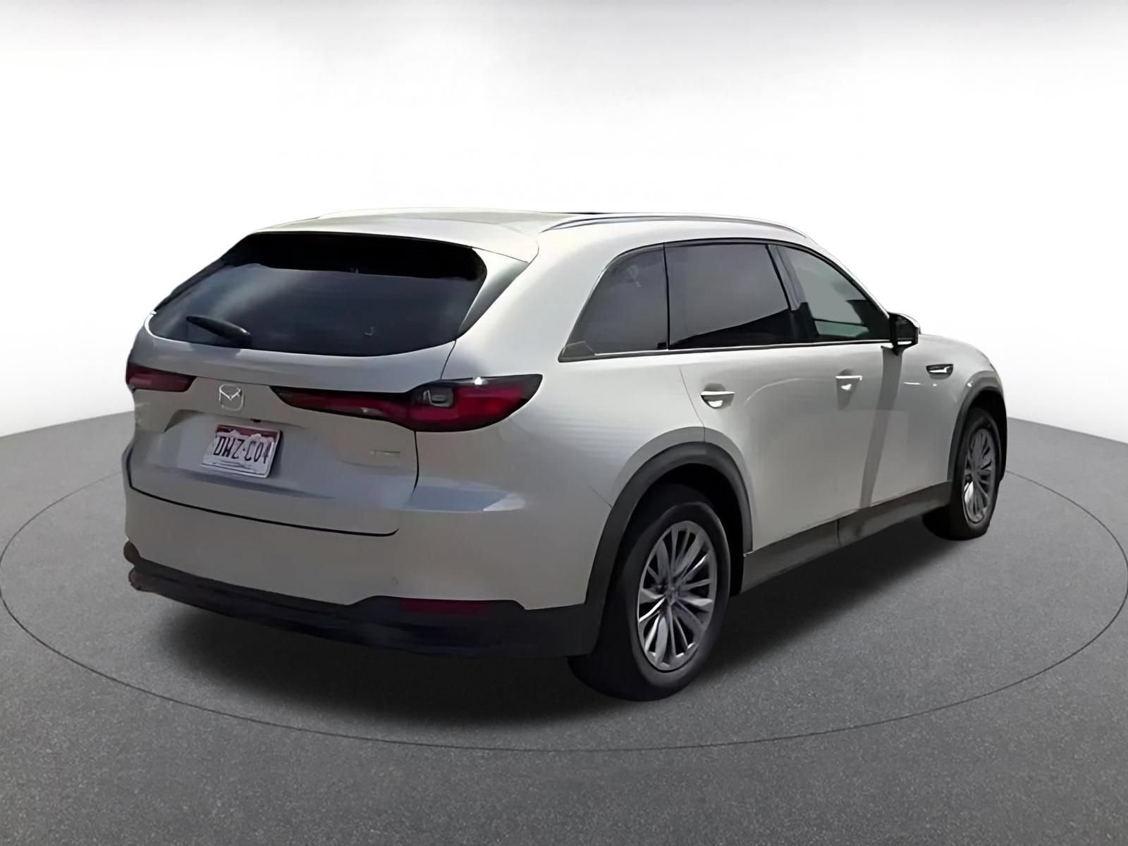 Used 2025 MAZDA CX-90 3.3 Turbo w/ Preferred Package AWD/4WD image 11