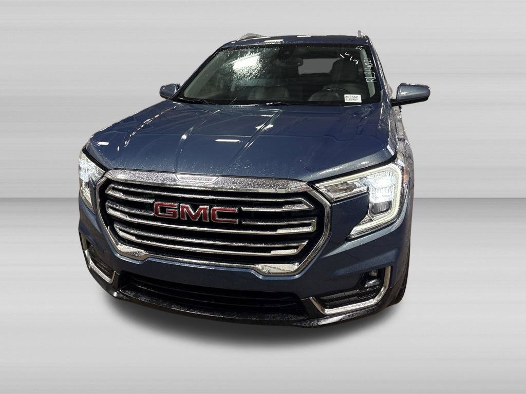 Used 2024 GMC Terrain SLT AWD/4WD image 8