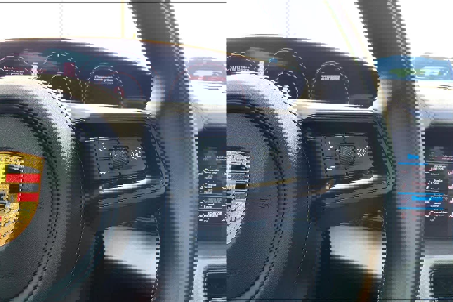 Used 2022 Porsche Taycan image 23