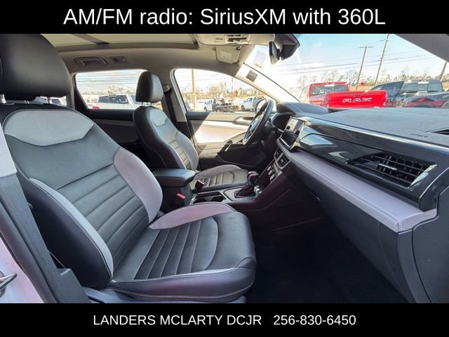 Used 2022 Volkswagen Taos SEL w/ Panoramic Sunroof Package image 10