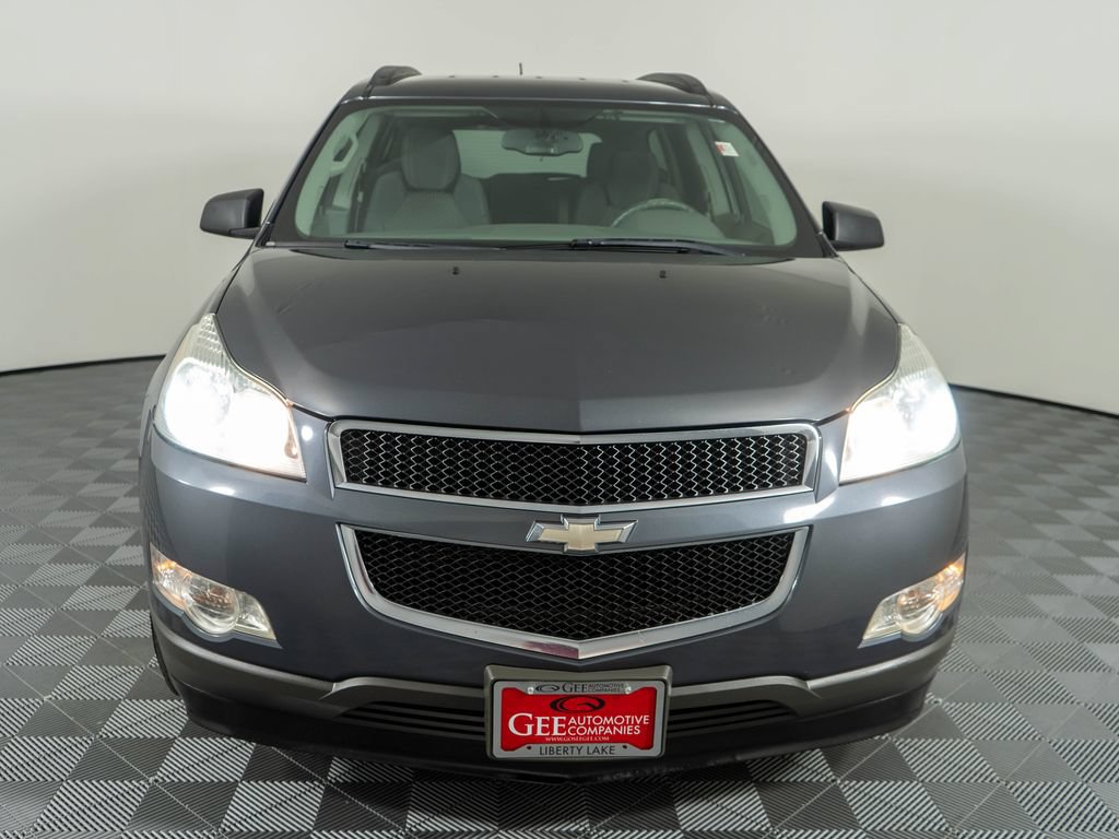Used 2011 Chevrolet Traverse LS AWD/4WD image 2